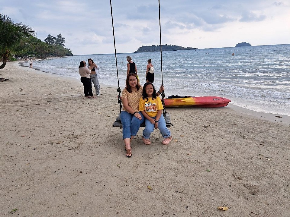 หาดไก่แบ้ เกาะช้าง จ.ตราด